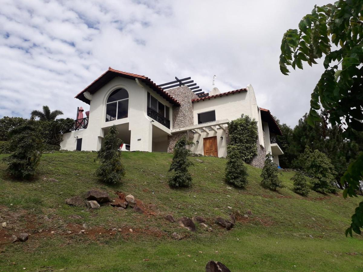 Hawk'S Nest Bed & Breakfast La Laguna de San Carlos Exteriér fotografie